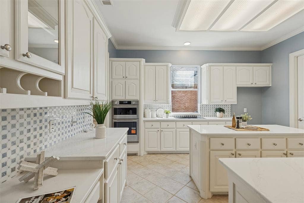 5976 Tipperary Drive, Plano, TX 75093 5976 Tipperary Drive, Plano, TX 75093