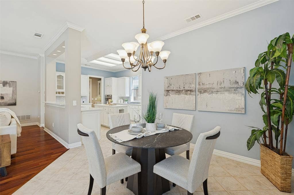 5976 Tipperary Drive, Plano, TX 75093 Breakfast room