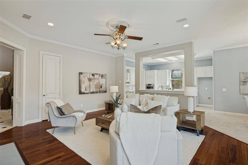 5976 Tipperary Drive, Plano, TX 75093 5976 Tipperary Drive, Plano, TX 75093