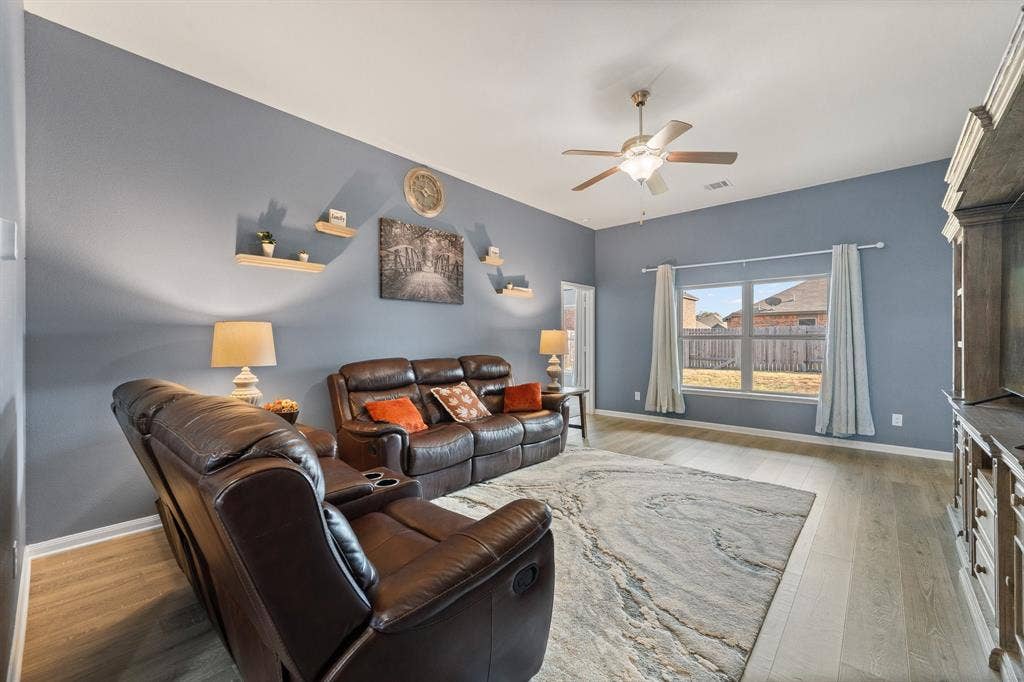 1529 Millennium Drive, Crowley, TX 76036 1529 Millennium Drive, Crowley, TX 76036
