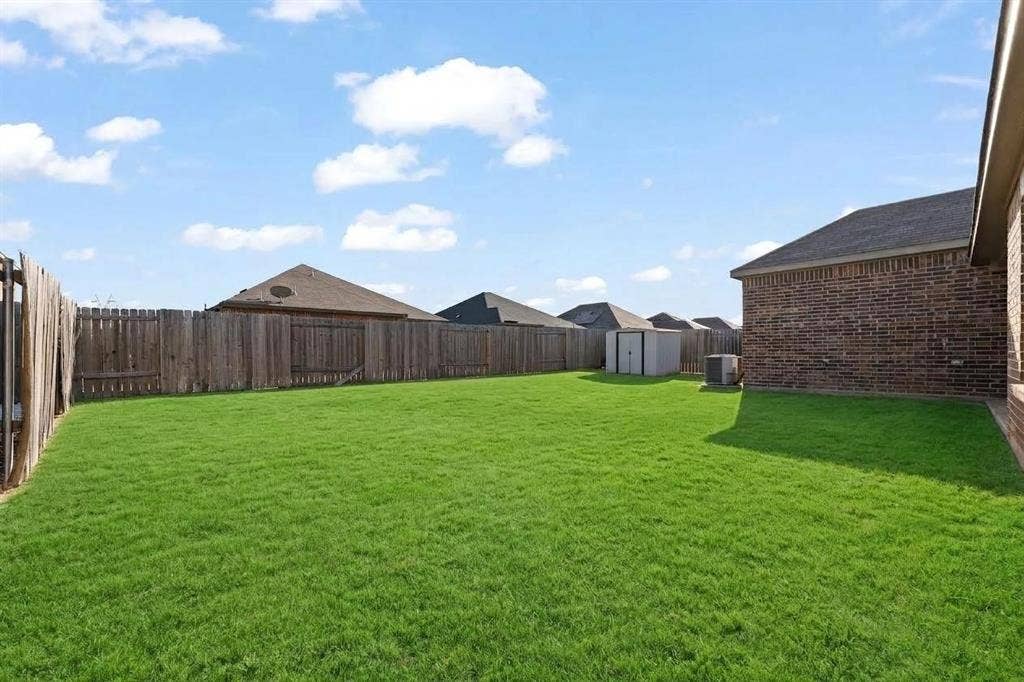 1529 Millennium Drive, Crowley, TX 76036 1529 Millennium Drive, Crowley, TX 76036