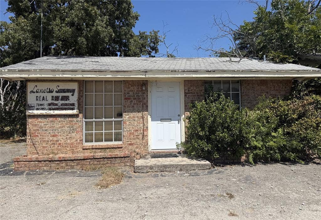 103 E 3rd Street, Weatherford, TX 76086 103 A