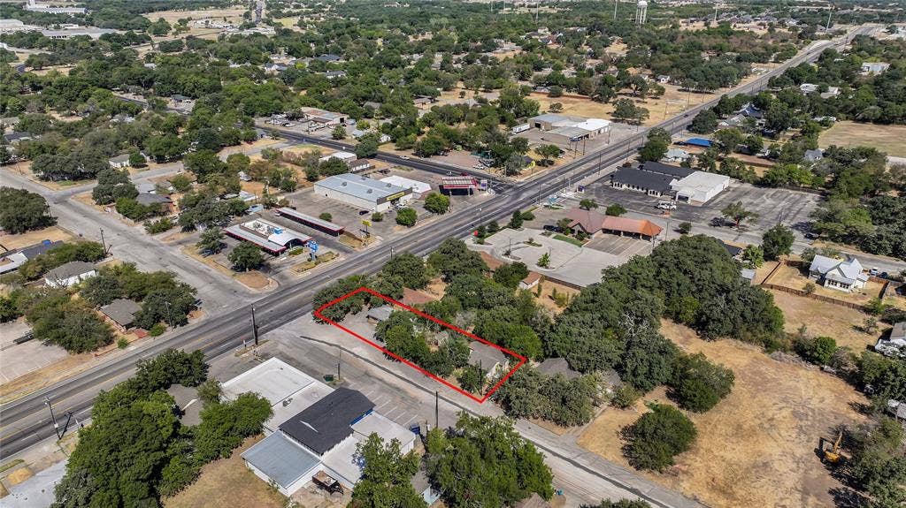 103 E 3rd Street, Weatherford, TX 76086 Aerial view facing NW.