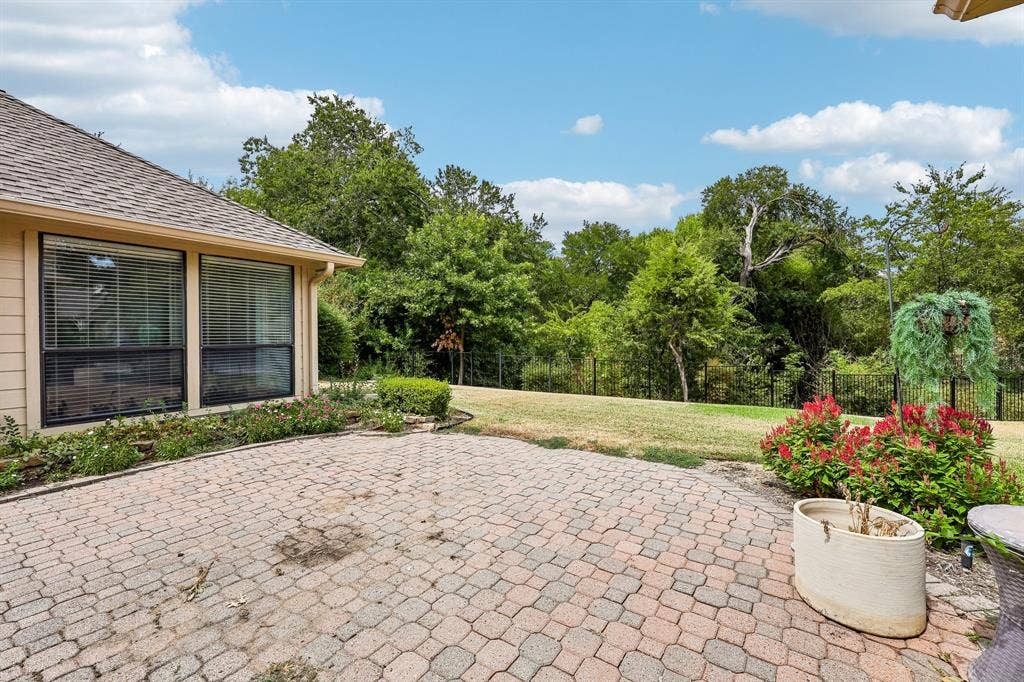 1717 Edgewater Drive, Plano, TX 75075