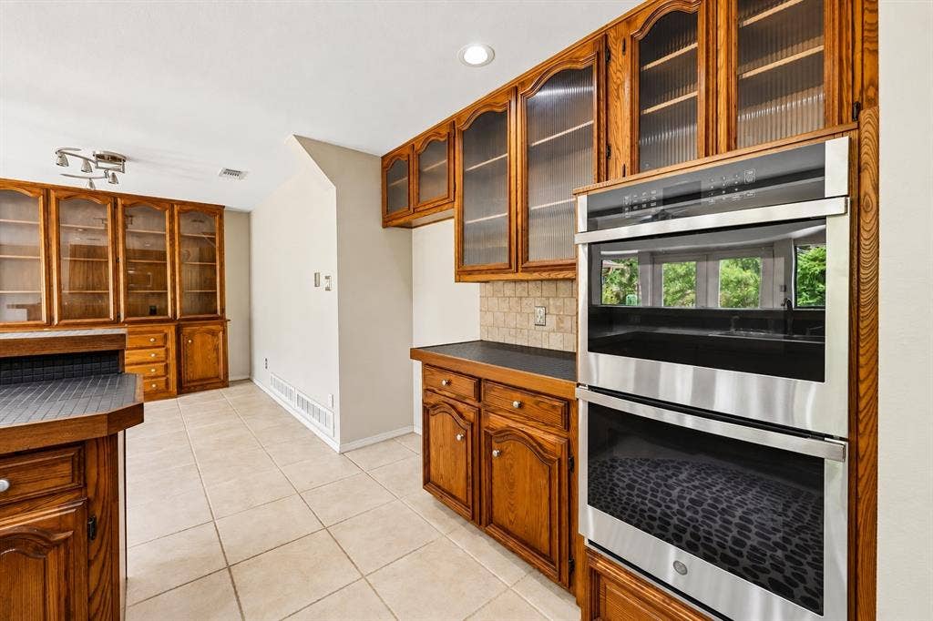 1717 Edgewater Drive, Plano, TX 75075