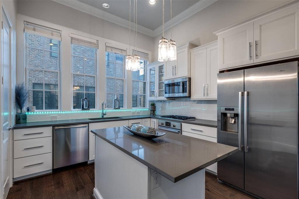 4120 Runyon Road, Addison, TX 75001 4120 Runyon Road, Addison, TX 75001