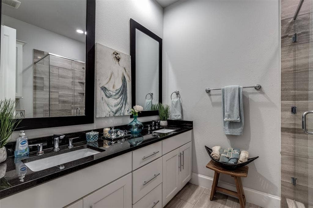 4120 Runyon Road, Addison, TX 75001 4120 Runyon Road, Addison, TX 75001