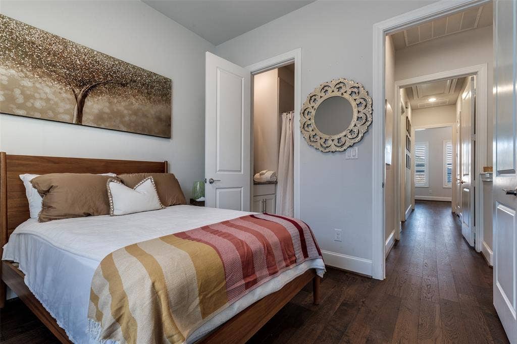 4120 Runyon Road, Addison, TX 75001 4120 Runyon Road, Addison, TX 75001