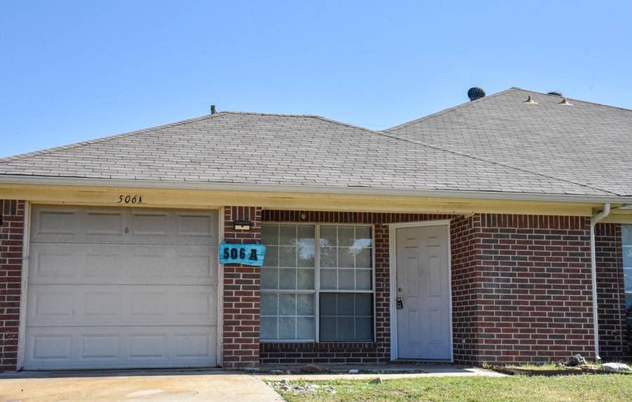 Property photo for 506 Valleyridge Court, #A, Decatur, TX