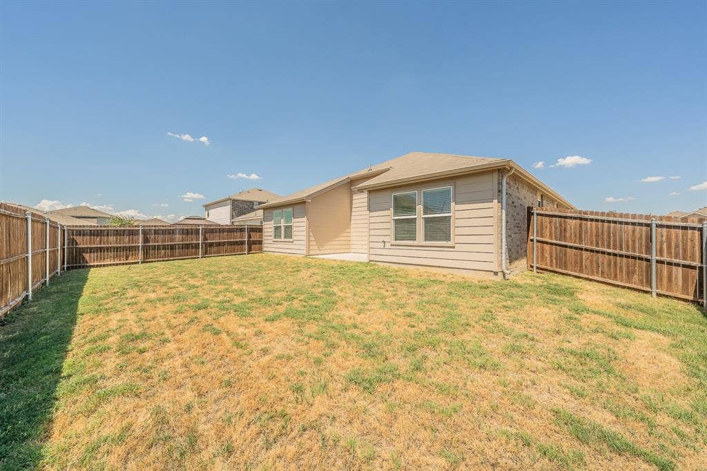 1001 Paso Fino Drive, Haslet, TX 76052