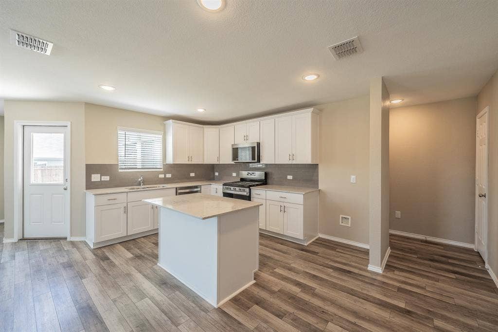 1001 Paso Fino Drive, Haslet, TX 76052