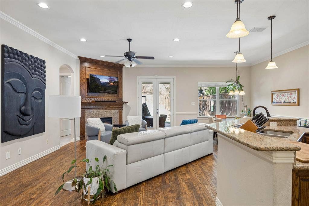 8707 Daytonia Avenue, Dallas, TX 75218 8707 Daytonia Avenue, Dallas, TX 75218