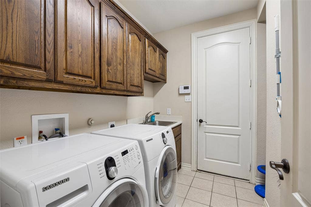 8707 Daytonia Avenue, Dallas, TX 75218 8707 Daytonia Avenue, Dallas, TX 75218
