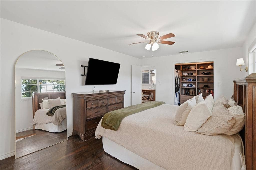 712 Thersa Drive, River Oaks, TX 76114 712 Thersa Drive, River Oaks, TX 76114