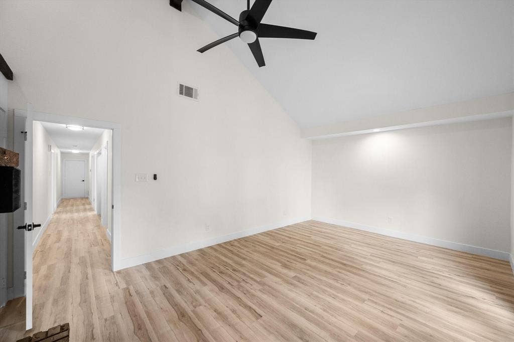 1108 San Juan Court, Arlington, TX 76012 Office/Bedroom