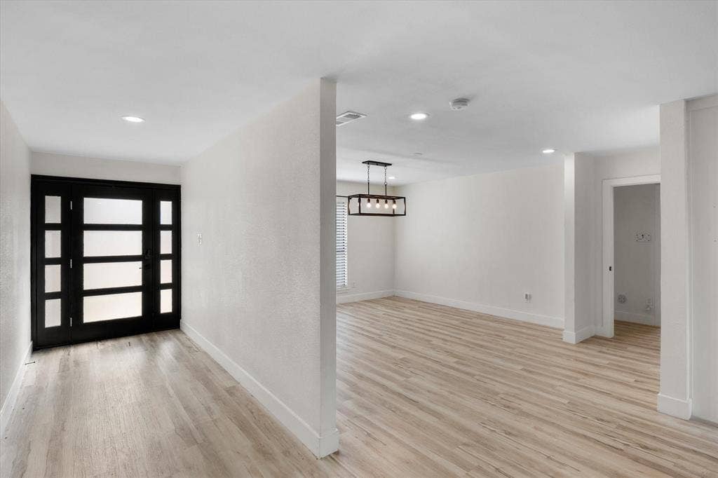 1108 San Juan Court, Arlington, TX 76012 1108 San Juan Court, Arlington, TX 76012