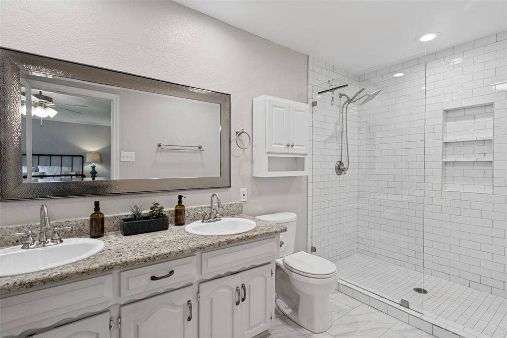 4416 Cleveland Drive, Plano, TX 75093 4416 Cleveland Drive, Plano, TX 75093