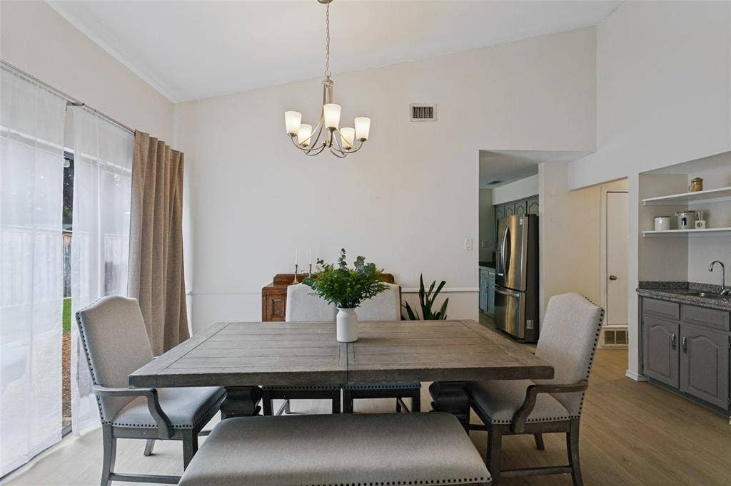 4416 Cleveland Drive, Plano, TX 75093 4416 Cleveland Drive, Plano, TX 75093