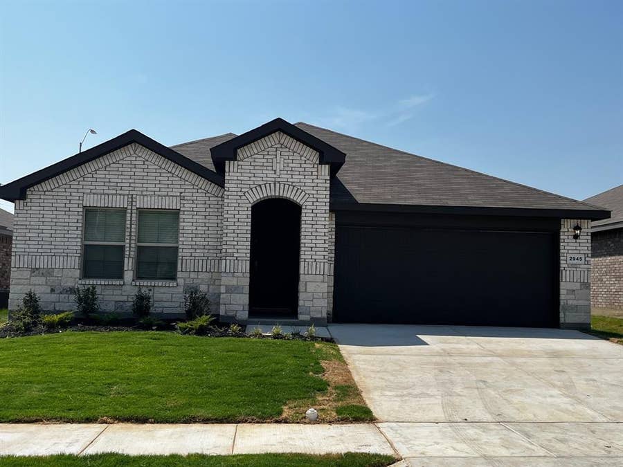 Property photo for 2945 Manu Street, Fort Worth, TX