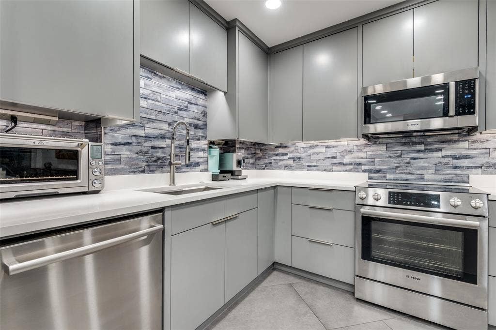 6211 W Northwest Highway, #601, Dallas, TX 75225