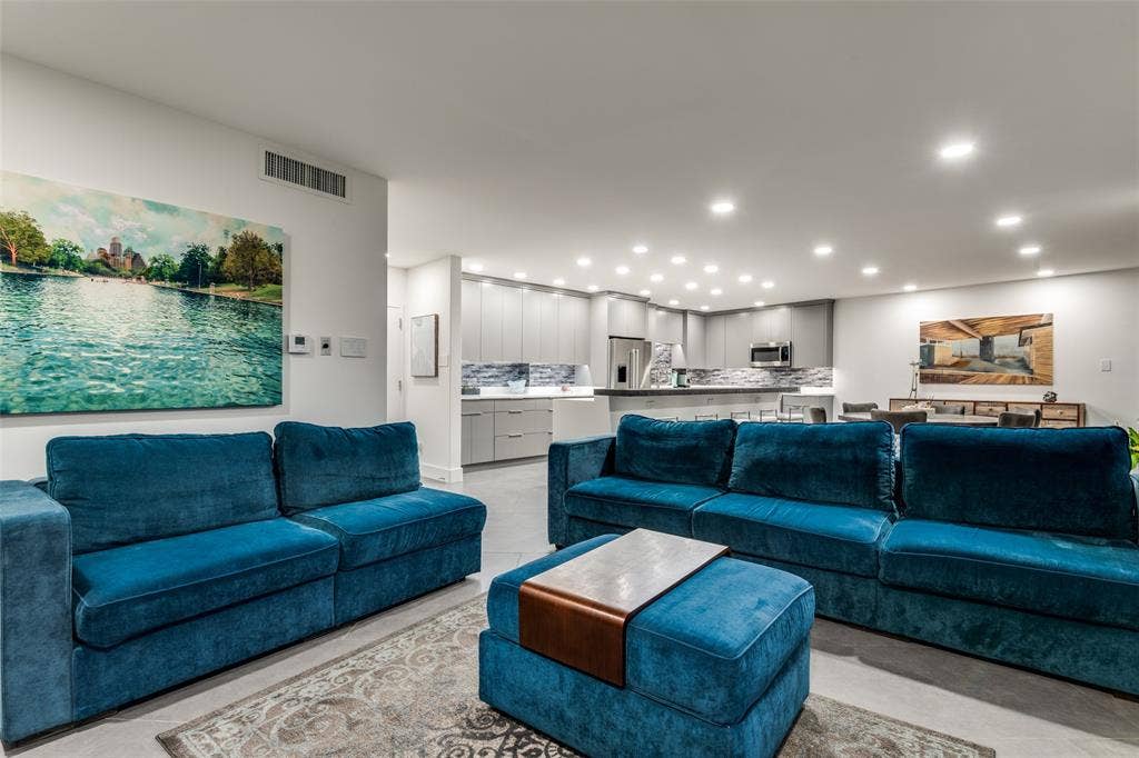 6211 W Northwest Highway, #601, Dallas, TX 75225