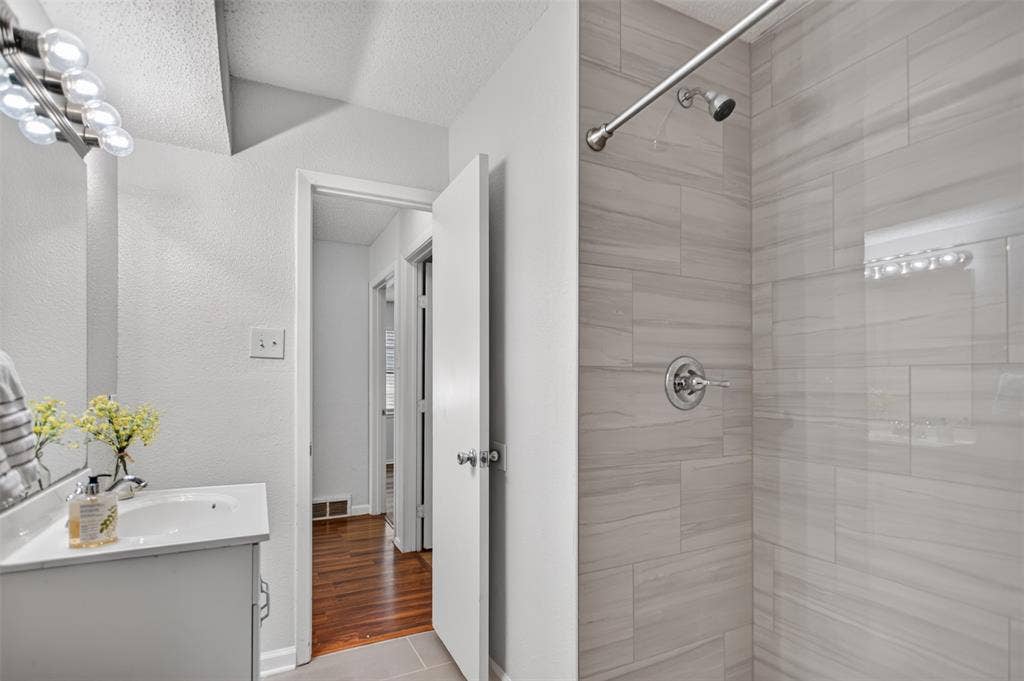 410 Allenwood Drive, Allen, TX 75002 410 Allenwood Drive, Allen, TX 75002