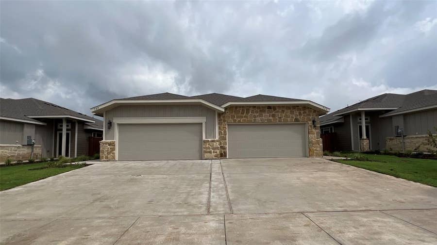 Property photo for 709 Blackland Drive, Venus, TX