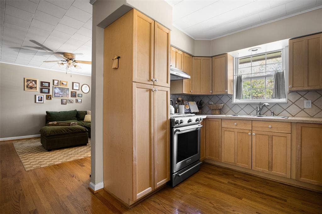 1240 Dalhart Drive, Richardson, TX 75080 1240 Dalhart Drive, Richardson, TX 75080