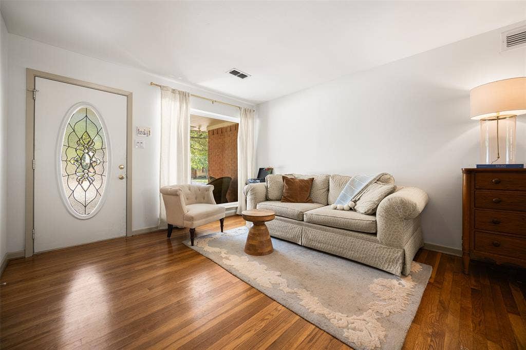 1240 Dalhart Drive, Richardson, TX 75080 1240 Dalhart Drive, Richardson, TX 75080