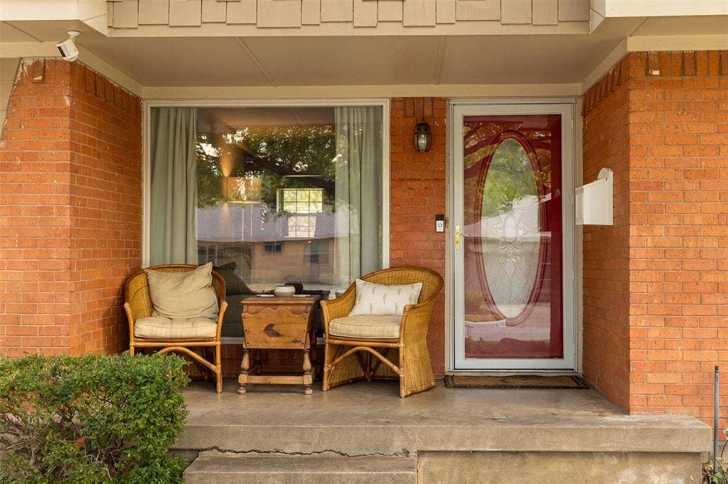 1240 Dalhart Drive, Richardson, TX 75080 1240 Dalhart Drive, Richardson, TX 75080