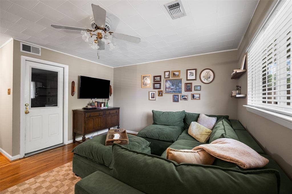 1240 Dalhart Drive, Richardson, TX 75080 1240 Dalhart Drive, Richardson, TX 75080