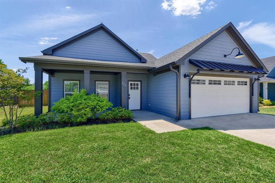 Property photo for 412 Carneros Drive, Sherman, TX