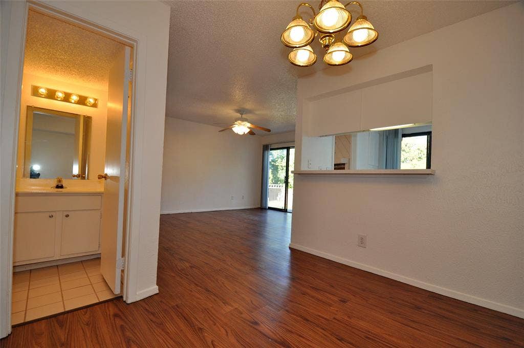 2610 Lakehill Lane, #3B, Carrollton, TX 75006 2610 Lakehill Lane, #3B, Carrollton, TX 75006