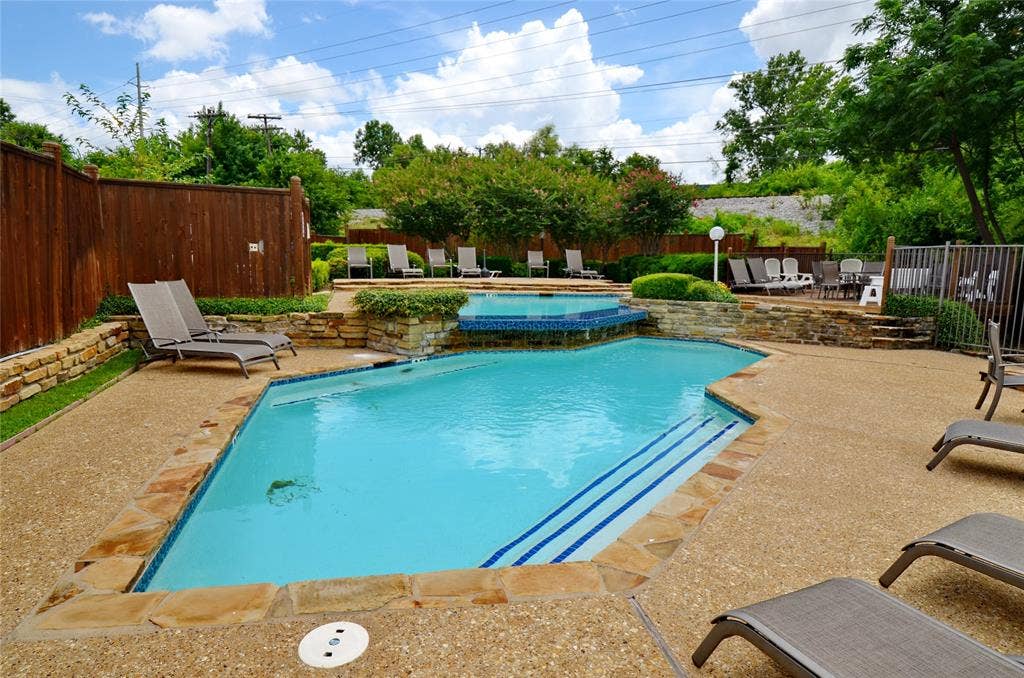 2610 Lakehill Lane, #3B, Carrollton, TX 75006 2610 Lakehill Lane, #3B, Carrollton, TX 75006