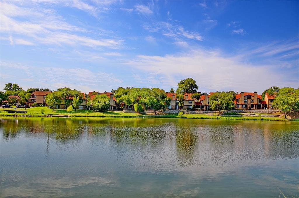 2610 Lakehill Lane, #3B, Carrollton, TX 75006 2610 Lakehill Lane, #3B, Carrollton, TX 75006