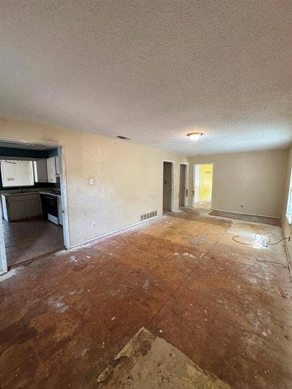 4003 Cherokee Court, Granbury, TX 76048