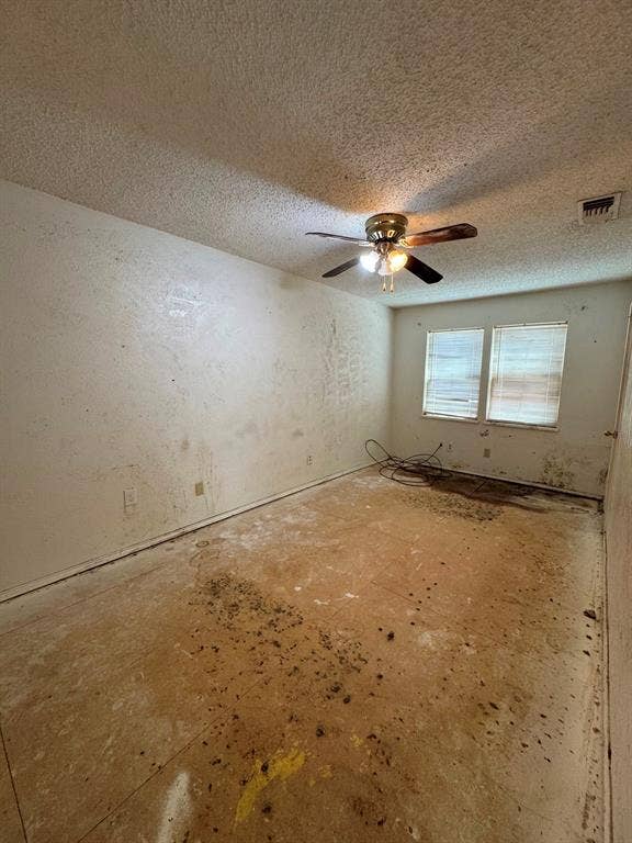 4003 Cherokee Court, Granbury, TX 76048