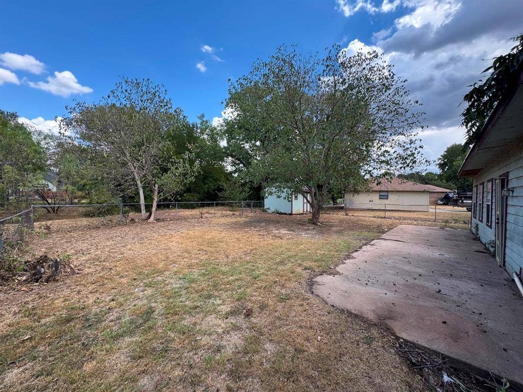 4003 Cherokee Court, Granbury, TX 76048