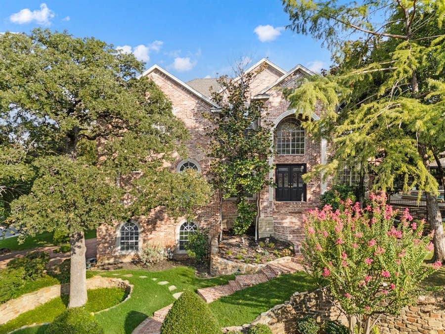 Property photo for 4105 Inwood Lane, Colleyville, TX