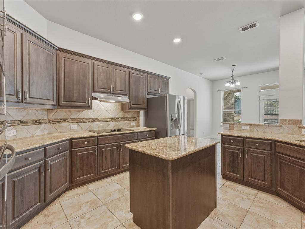 2712 Sonora Canyon Road, Weatherford, TX 76087 2712 Sonora Canyon Road, Weatherford, TX 76087