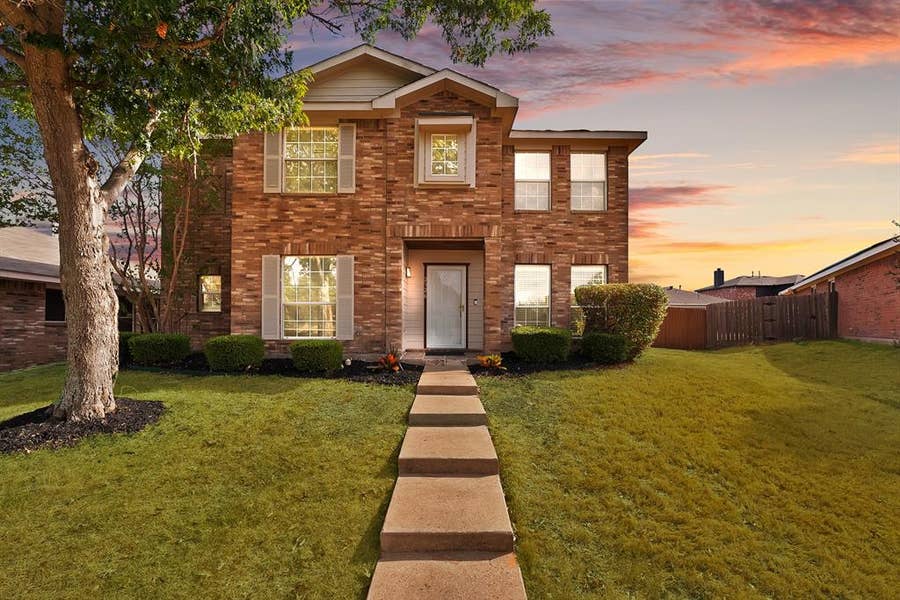 Property photo for 2326 Mcintosh Court, Lancaster, TX