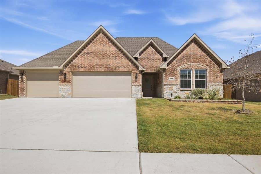 Property photo for 135 Trevor Lane, Greenville, TX