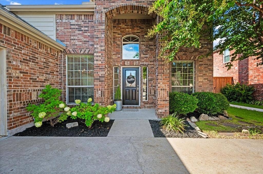 10320 Flat Creek Trail, McKinney, TX 75072 10320 Flat Creek Trail, McKinney, TX 75072