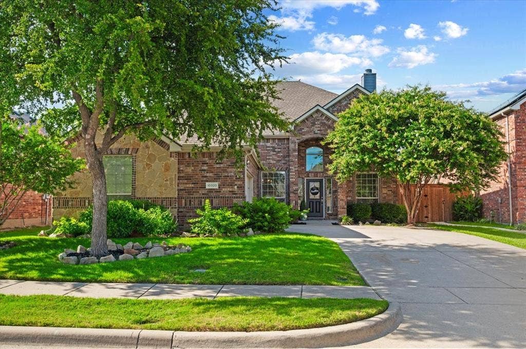 10320 Flat Creek Trail, McKinney, TX 75072 10320 Flat Creek Trail, McKinney, TX 75072