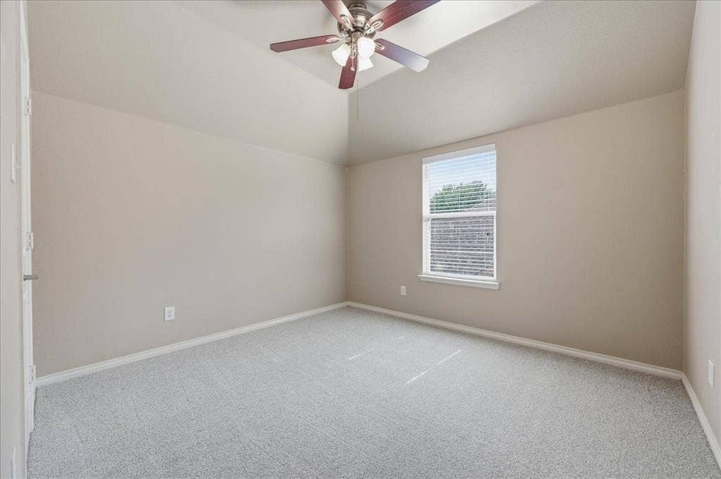 10320 Flat Creek Trail, McKinney, TX 75072 10320 Flat Creek Trail, McKinney, TX 75072