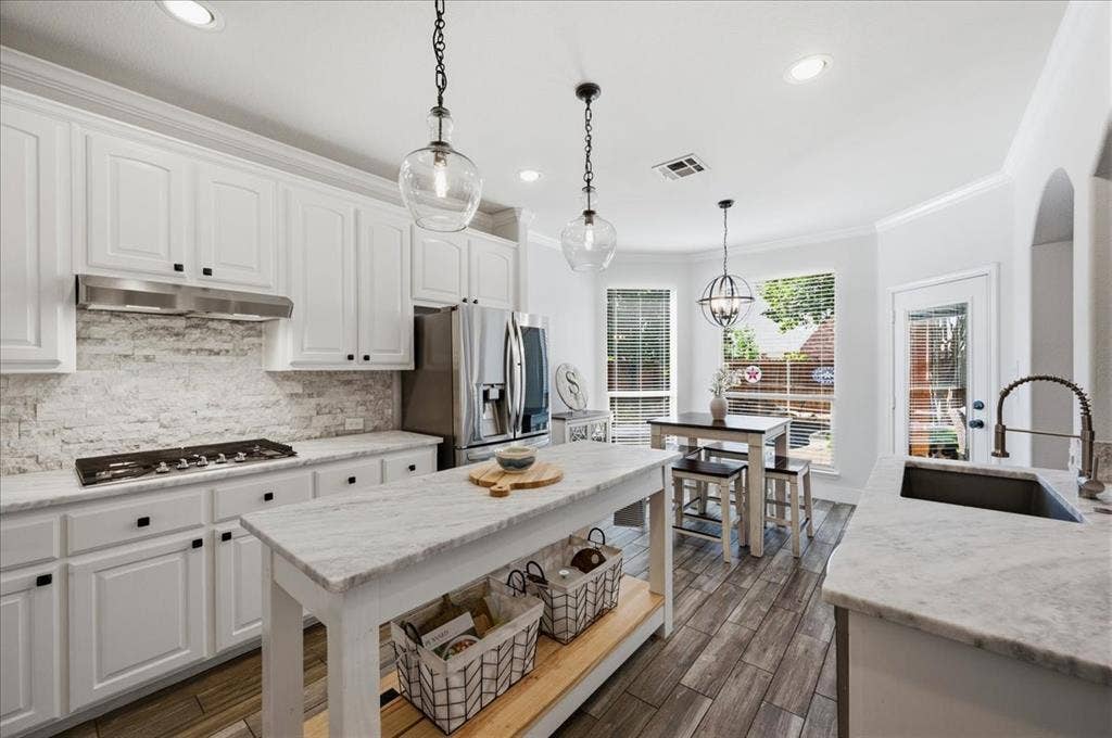10320 Flat Creek Trail, McKinney, TX 75072 10320 Flat Creek Trail, McKinney, TX 75072