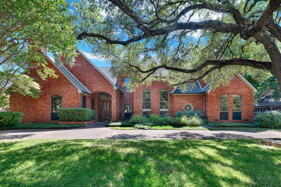 Property photo for 4824 Briargrove Lane, Dallas, TX