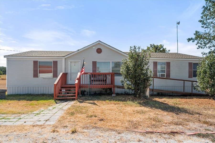 Property photo for 14181 Fm 639, Barry, TX