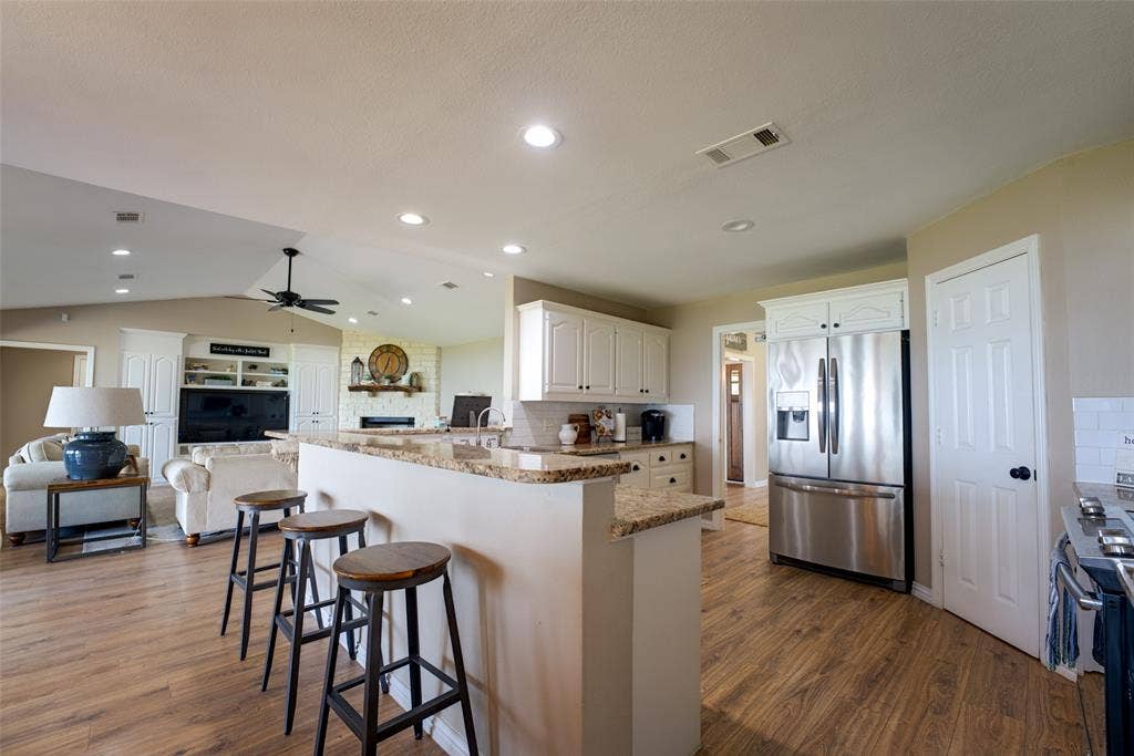 103 Imperial Drive, Mabank, TX 75156 103 Imperial Drive, Mabank, TX 75156