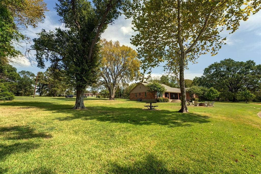 103 Imperial Drive, Mabank, TX 75156 103 Imperial Drive, Mabank, TX 75156